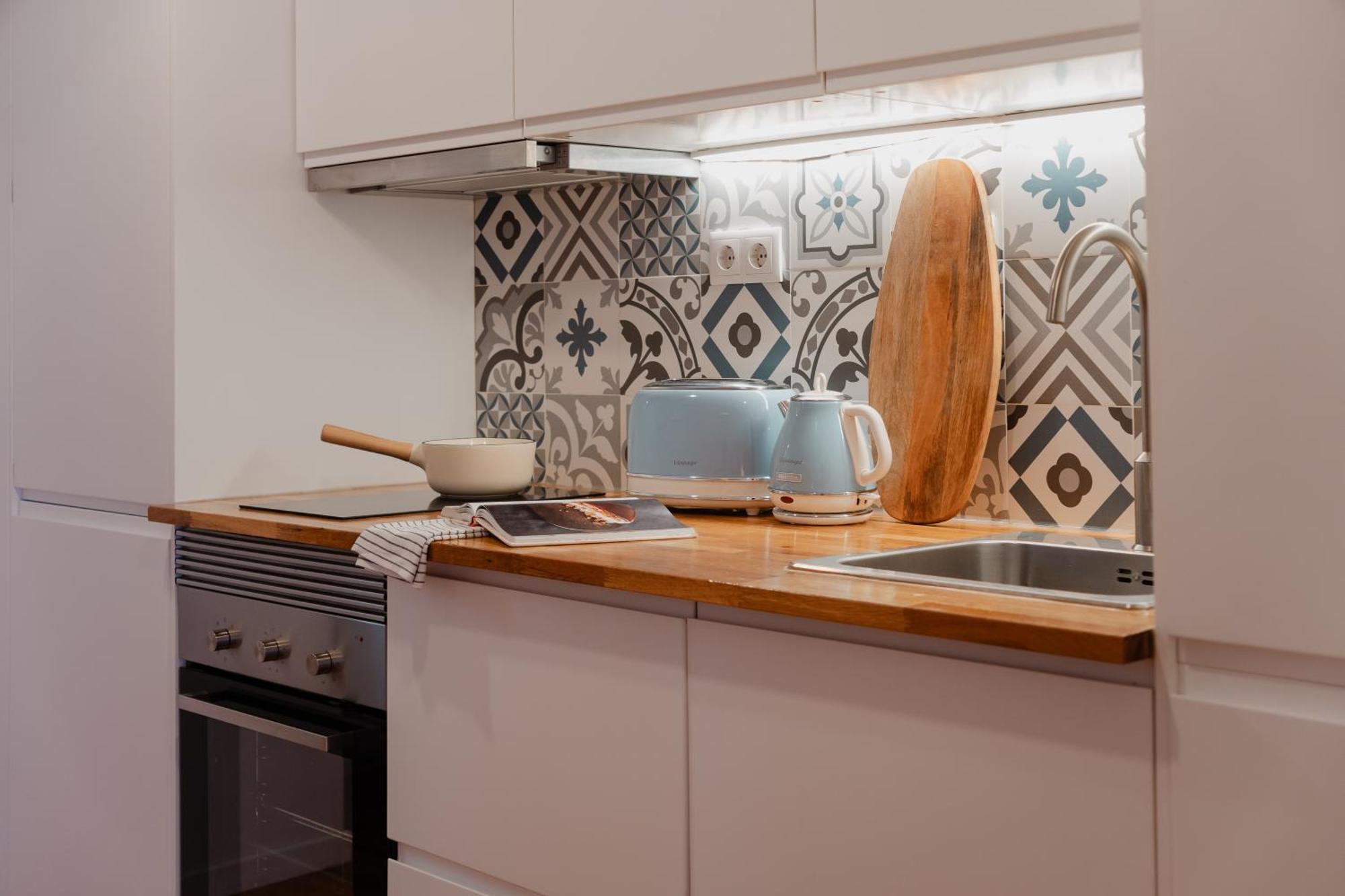 리스본 Stylish Getaway In A Mezzanine Flat By The Castle 아파트 외부 사진
