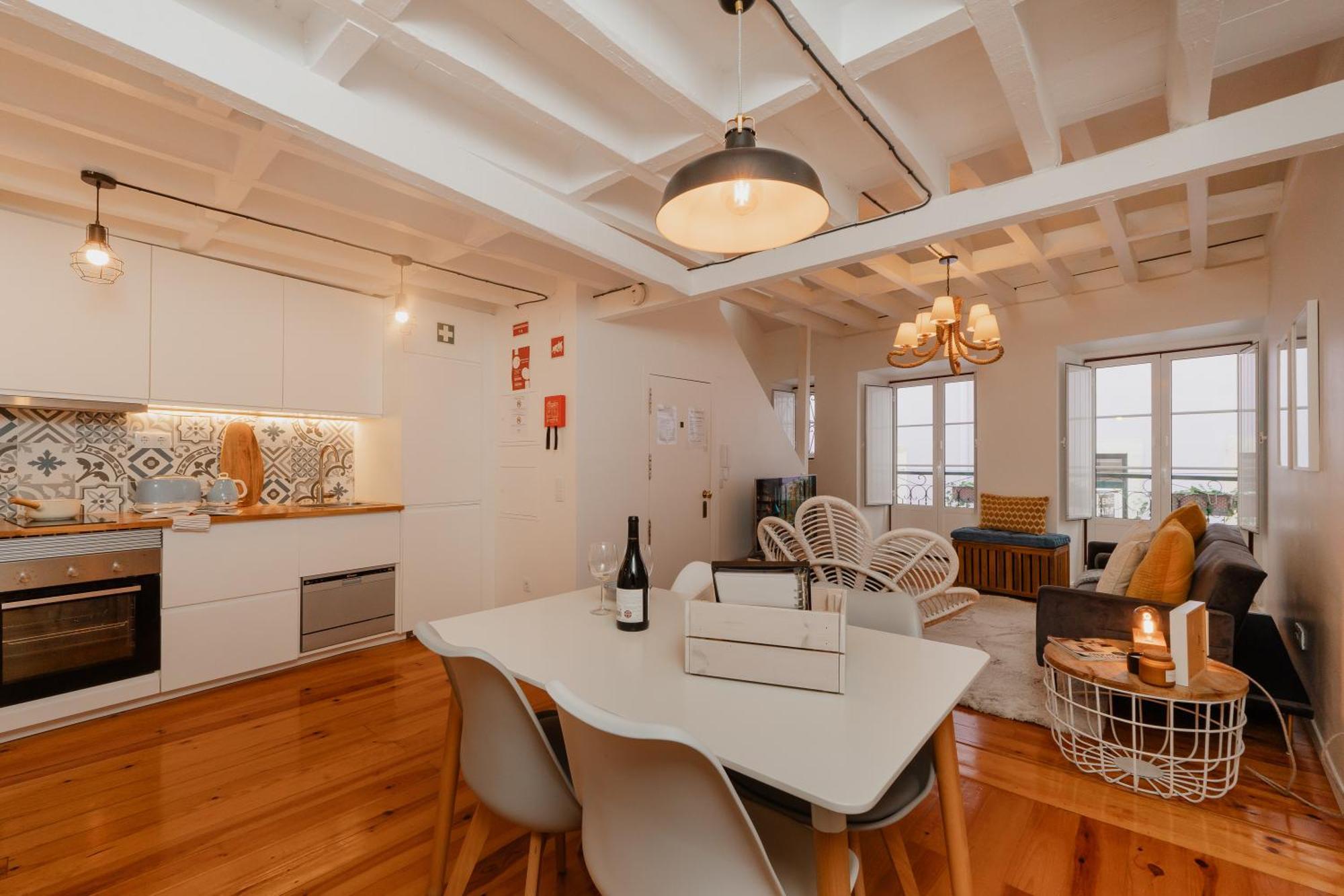 리스본 Stylish Getaway In A Mezzanine Flat By The Castle 아파트 외부 사진