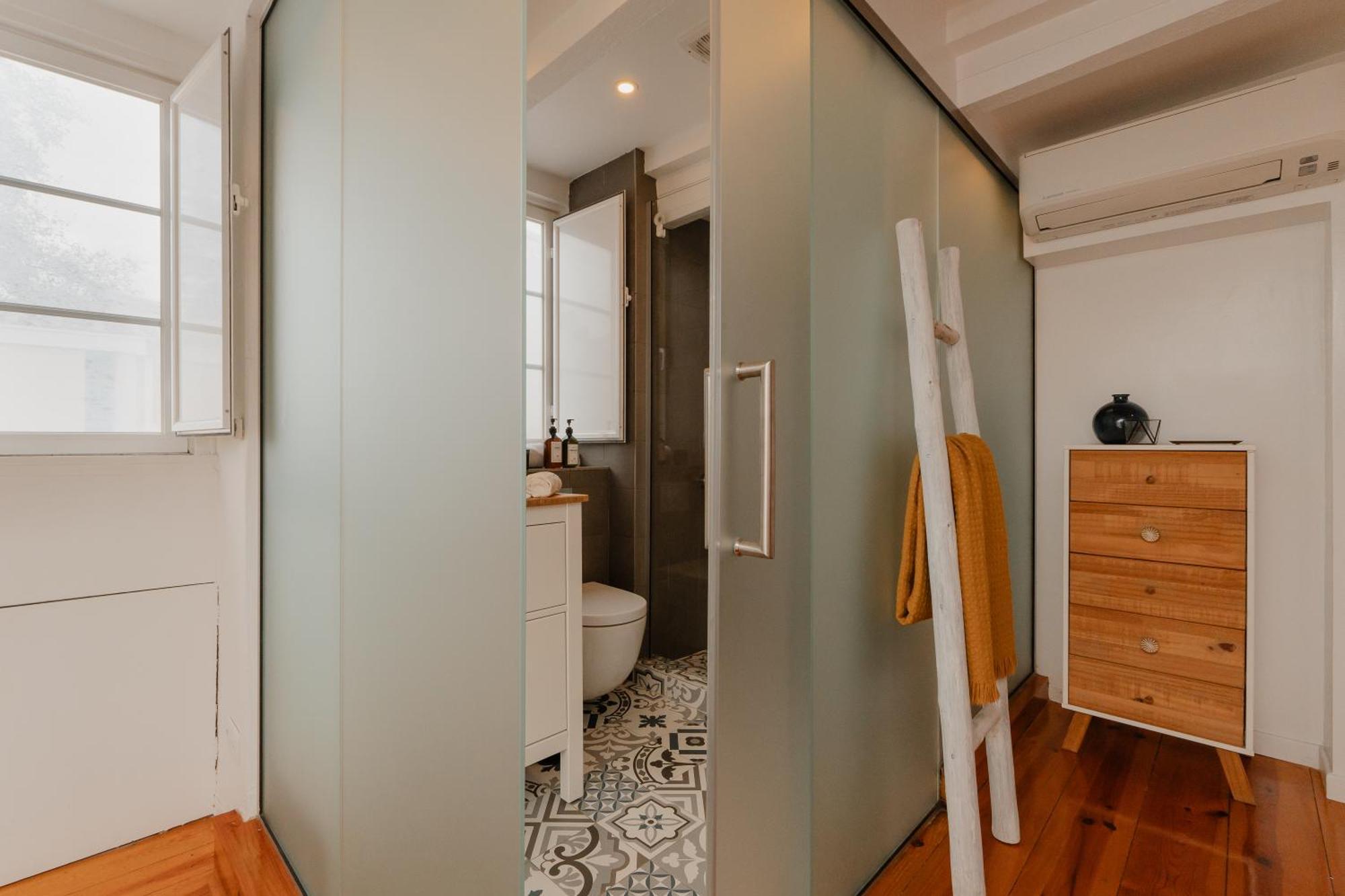 리스본 Stylish Getaway In A Mezzanine Flat By The Castle 아파트 외부 사진