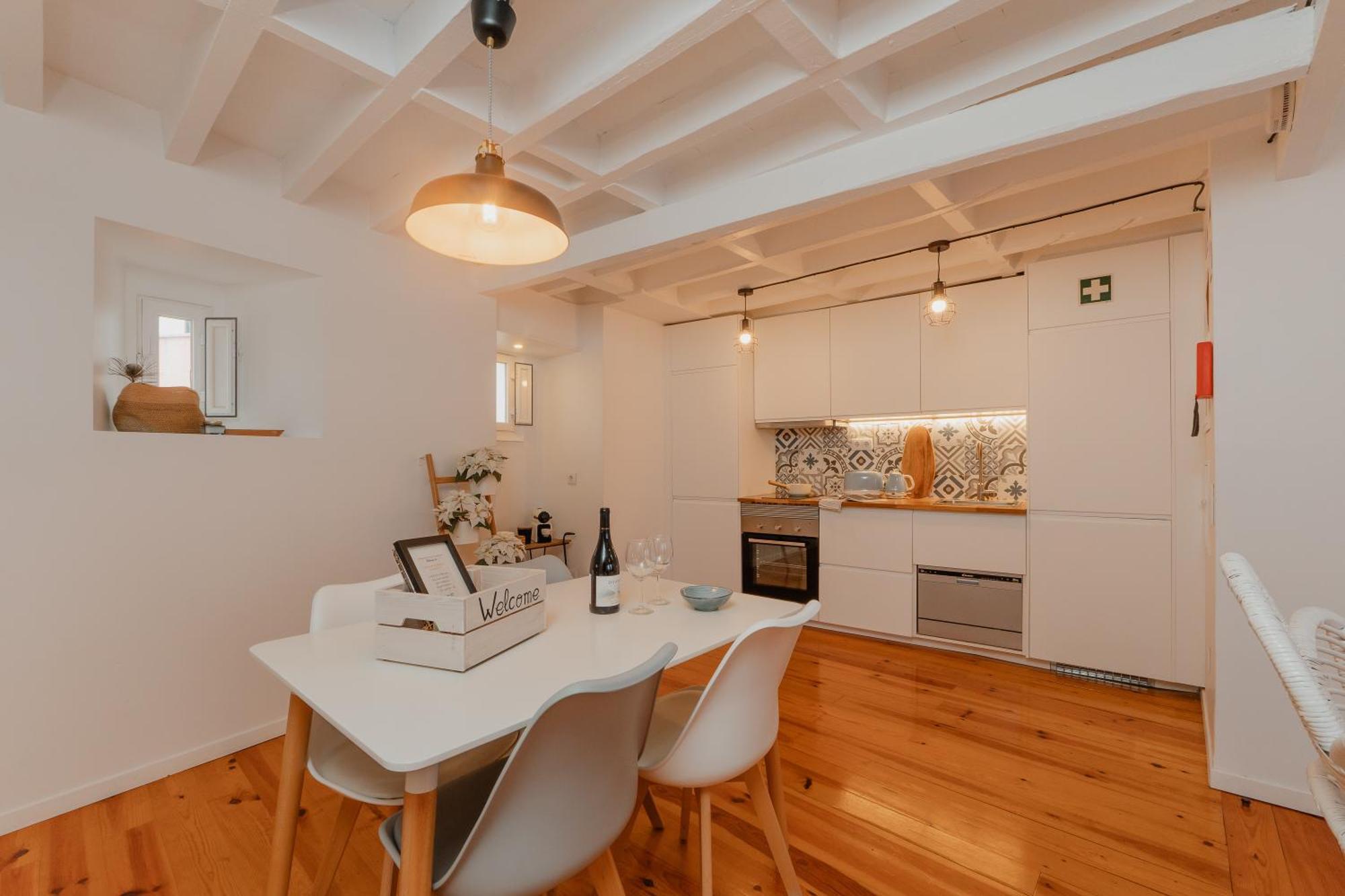 리스본 Stylish Getaway In A Mezzanine Flat By The Castle 아파트 외부 사진